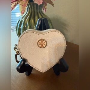 **SALE**Tory Burch Heart-Shaped Zip Coin Bag